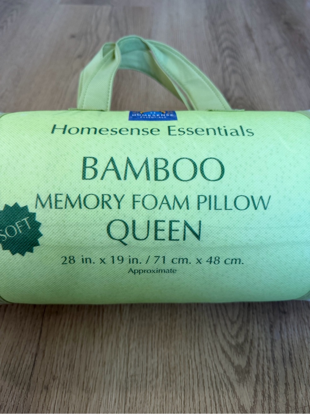 BAMBOO Memory Foam Pillow in Light Green - Queen